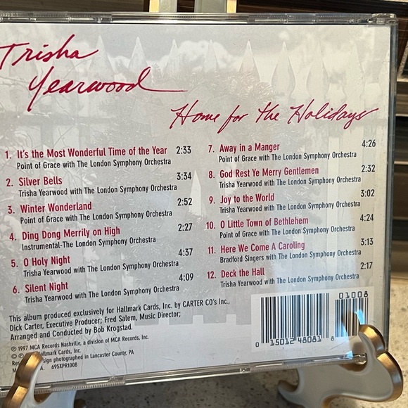 Hallmark: Home for the Holidays by Trisha Yearwood (CD) 1997 - Picture 2 of 3
